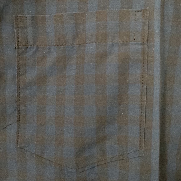 Field and Stream button up shirt - Picture 4 of 6